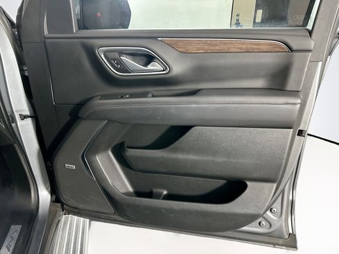 Used 2022 Chevrolet Tahoe High Country image 34