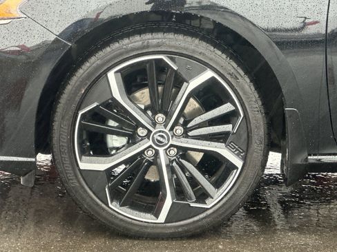 New 2025 Nissan Altima 2.5 SR image 31