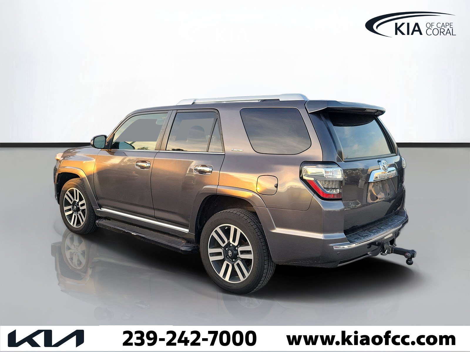Used 2020 Toyota 4Runner Limited AWD/4WD image 4