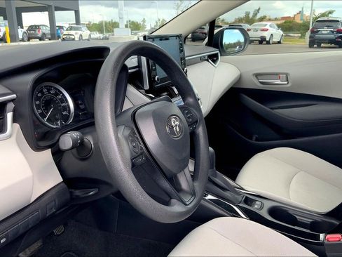 Used 2020 Toyota Corolla LE FWD image 14