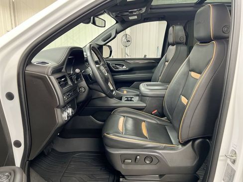 Used 2022 GMC Yukon XL AT4 AWD/4WD image 21