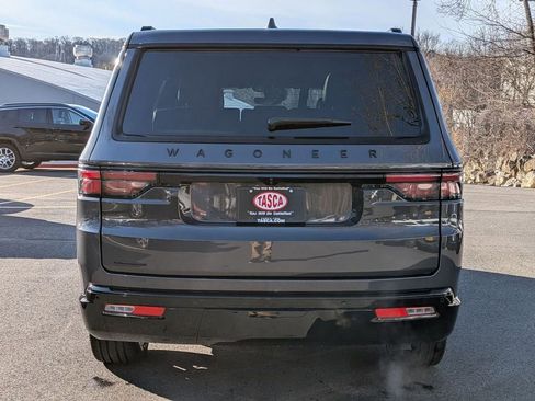 Used 2023 Jeep Wagoneer Series II image 4