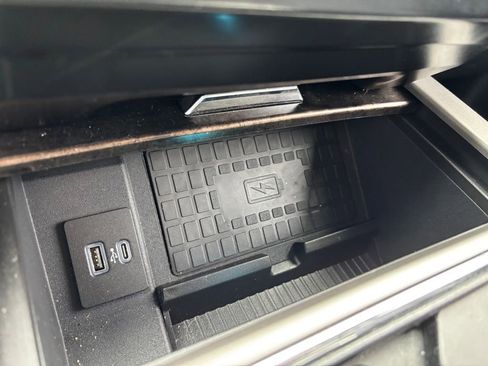 Used 2022 Ford F250 Lariat w/ Tremor Off-Road Package image 27