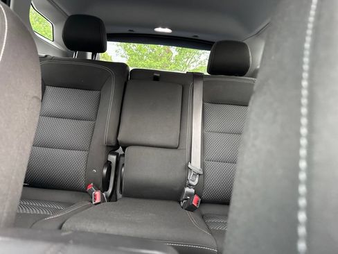 Used 2024 GMC Terrain SLE w/ Driver Convenience Package AWD/4WD image 23