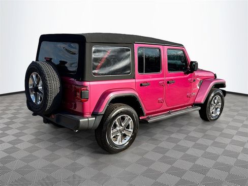 Used 2022 Jeep Wrangler Unlimited Sahara w/ LED Lighting Group image 6