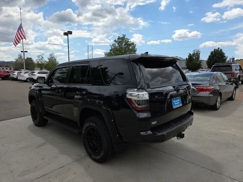 Used 2019 Toyota 4Runner SR5 AWD/4WD image 7