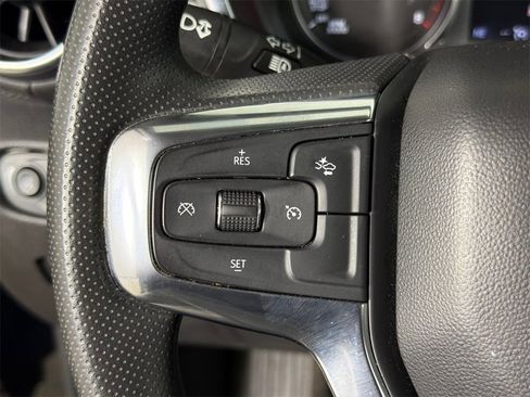 Used 2023 Chevrolet Blazer LT image 24