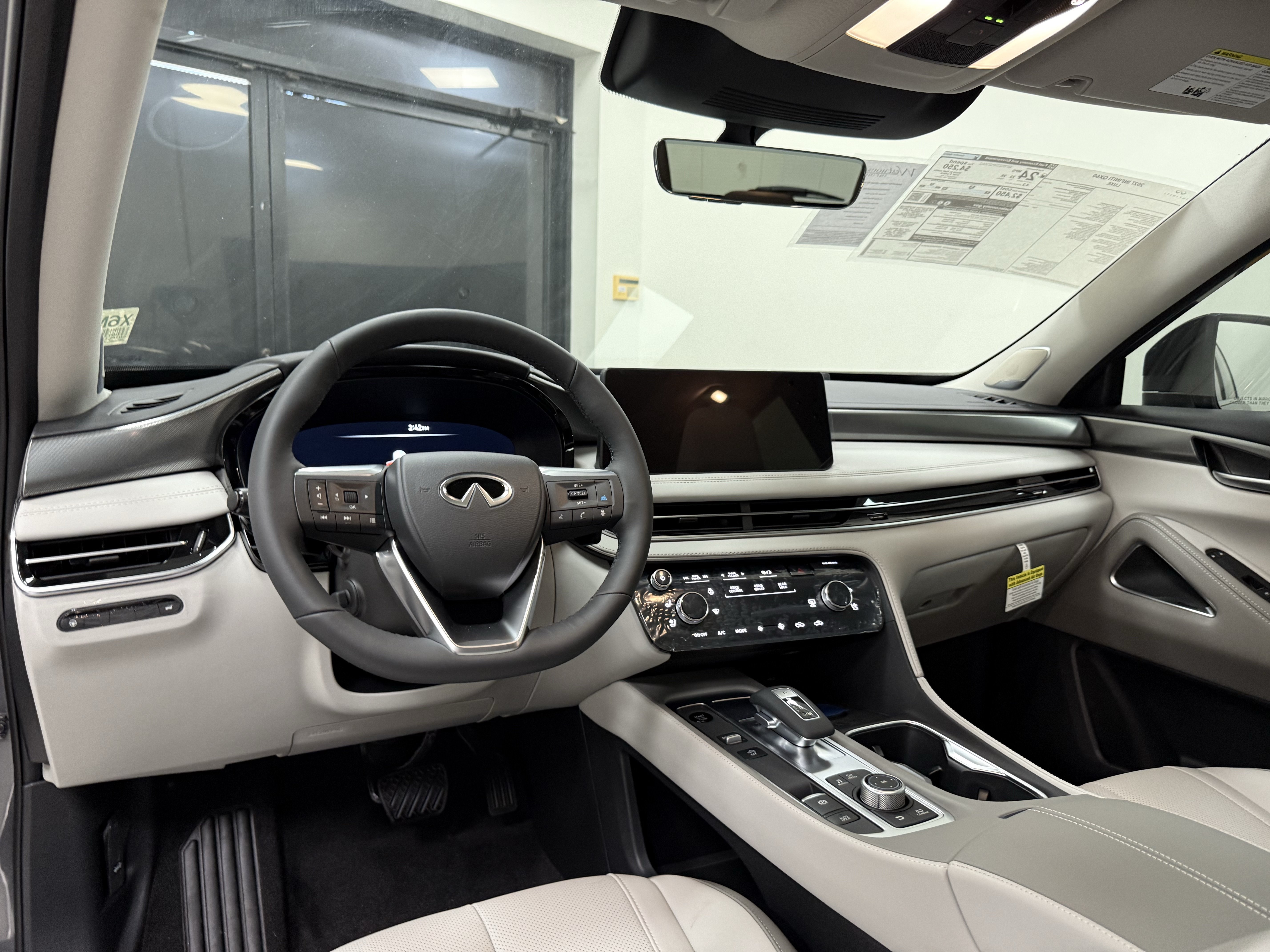 Certified 2027 INFINITI QX60 Luxe w/ Cargo Package FWD image 18