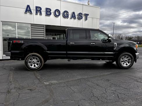Used 2019 Ford F350 Lariat w/ Lariat Ultimate Package image 2