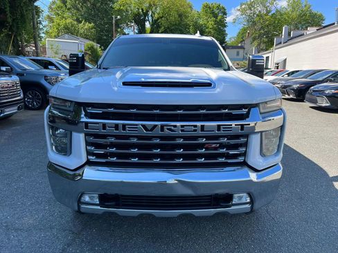 Used 2020 Chevrolet Silverado 2500 LTZ w/ LTZ Convenience Package AWD/4WD image 2