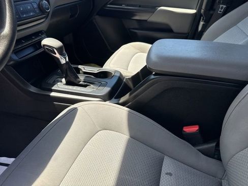 Used 2022 Chevrolet Colorado W/T RWD image 15