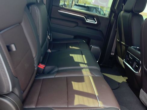 Used 2026 GMC Sierra 2500 Denali image 21