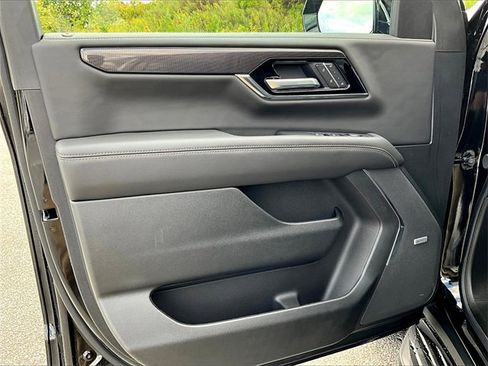 Certified 2025 GMC Yukon Elevation image 9