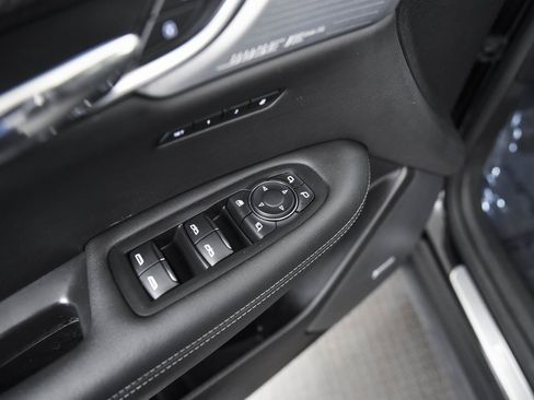 Certified 2024 Cadillac XT6 Sport w/ LPO, Floor Liner Package image 10