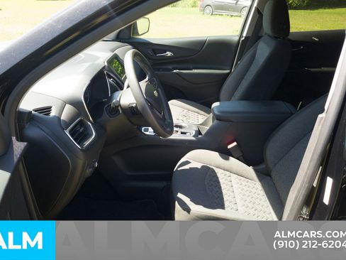 Used 2023 Chevrolet Equinox LT AWD/4WD image 7