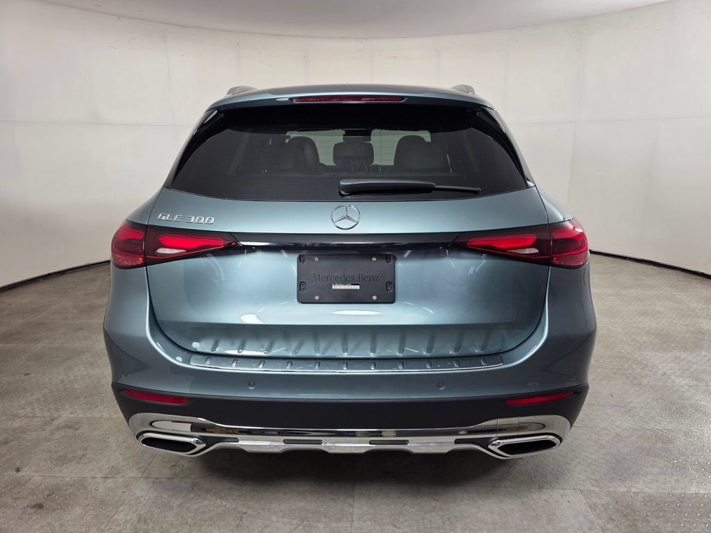 New 2027 Mercedes-Benz GLC 300 image 5