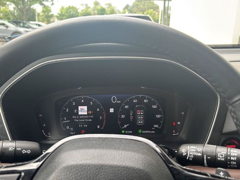 Certified 2025 Honda Pilot Elite image 6