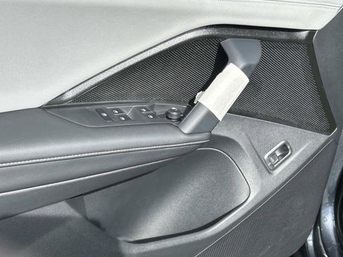 New 2026 Volkswagen Tiguan SE AWD/4WD image 18