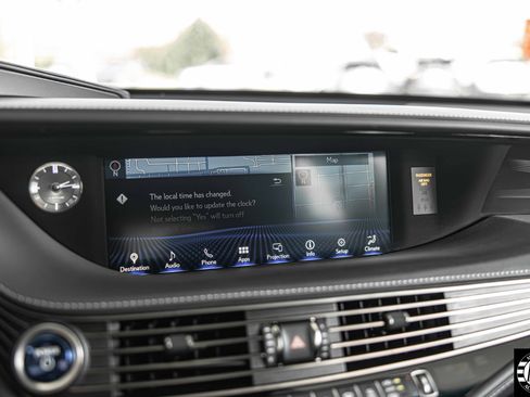 Used 2020 Lexus LS 500h AWD image 29