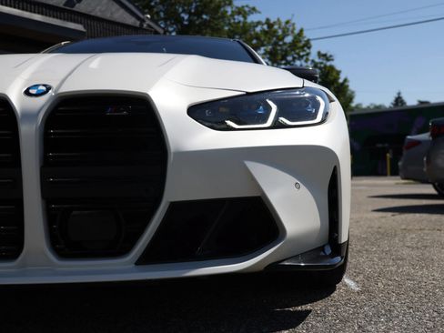 Used 2022 BMW M4 xDrive Competition w/ M Carbon Exterior Package AWD/4WD image 33