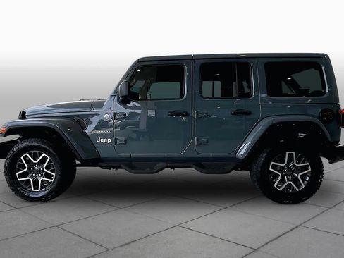 Used 2024 Jeep Wrangler Unlimited Sahara w/ Safety Group AWD/4WD image 32