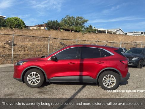 Used 2022 Ford Escape SE FWD image 9