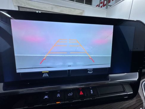 Used 2022 Chevrolet Silverado 1500 LT image 25