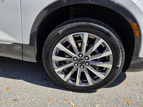 Used 2025 Chevrolet Blazer Premier w/ Driver Confidence II Package image 27