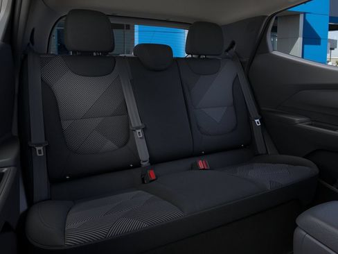 New 2027 Chevrolet Bolt LT w/ Comfort Package FWD image 17