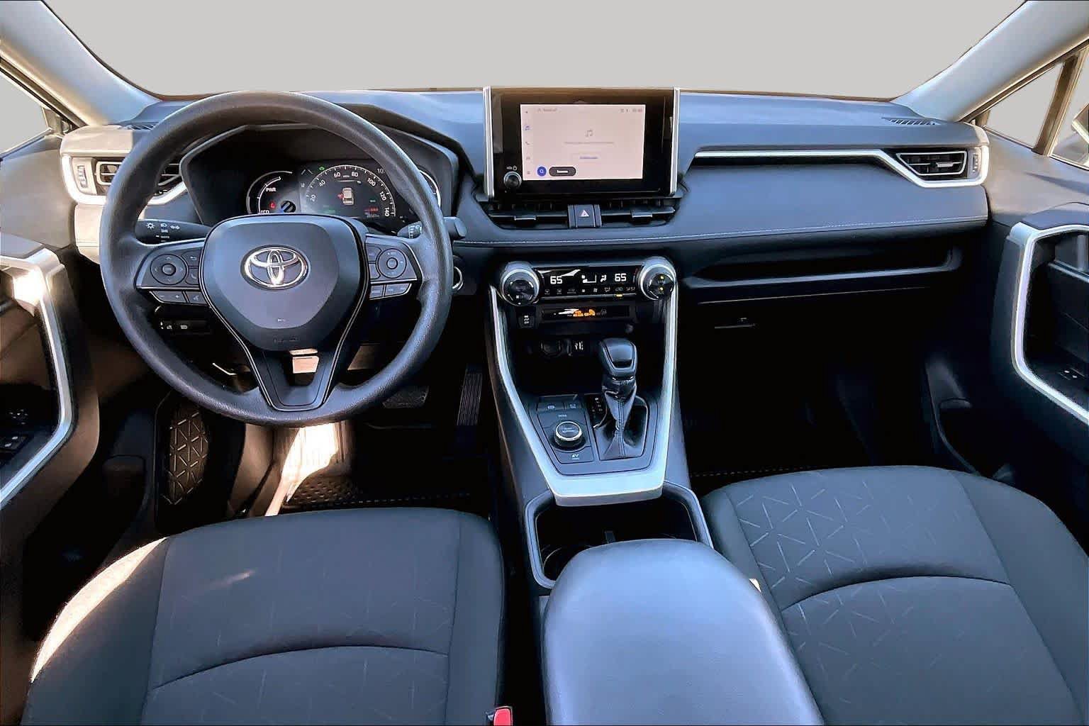 Certified 2025 Toyota RAV4 XLE AWD/4WD image 15