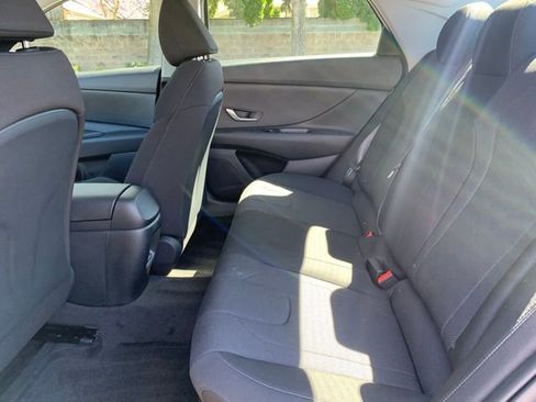 New 2026 Hyundai Elantra SE FWD image 11