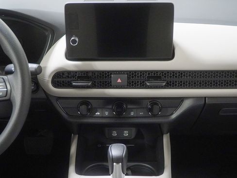 New 2026 Honda HR-V LX image 24