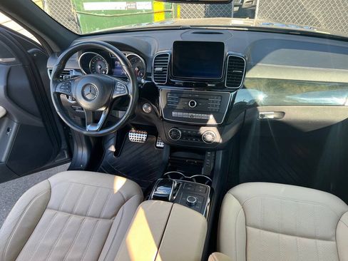Used 2018 Mercedes-Benz GLS 450 4MATIC image 40