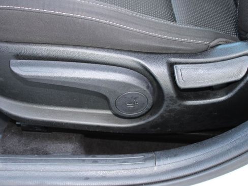 Used 2020 Kia Forte LXS FWD image 32