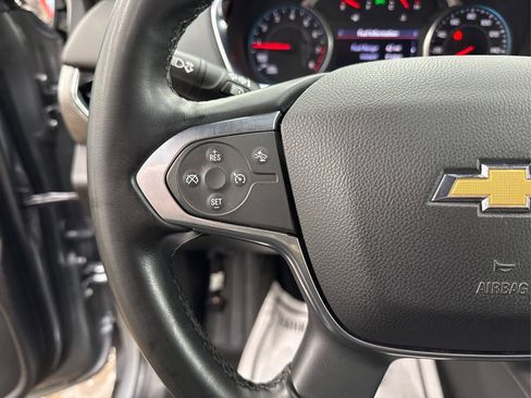 Used 2023 Chevrolet Traverse LT image 37