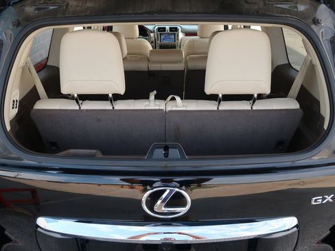 Used 2013 Lexus GX 460 image 47