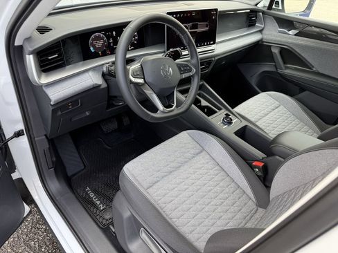 New 2026 Volkswagen Tiguan S image 11