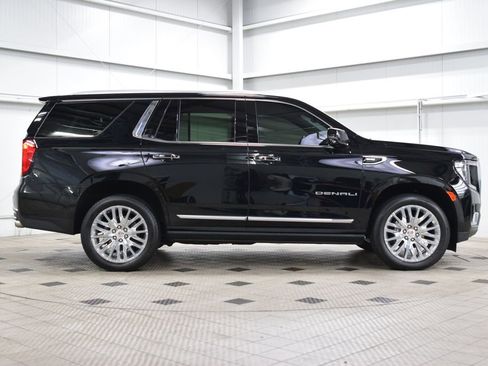 Used 2024 GMC Yukon Denali image 9