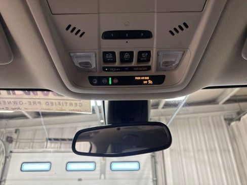 Used 2023 Buick Enclave Essence w/ Experience Buick Package image 21