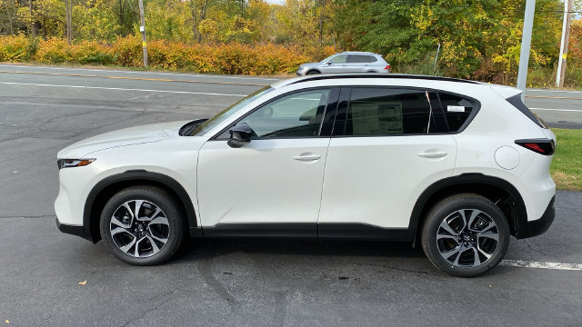 New 2026 MAZDA CX-5 Preferred AWD/4WD image 8