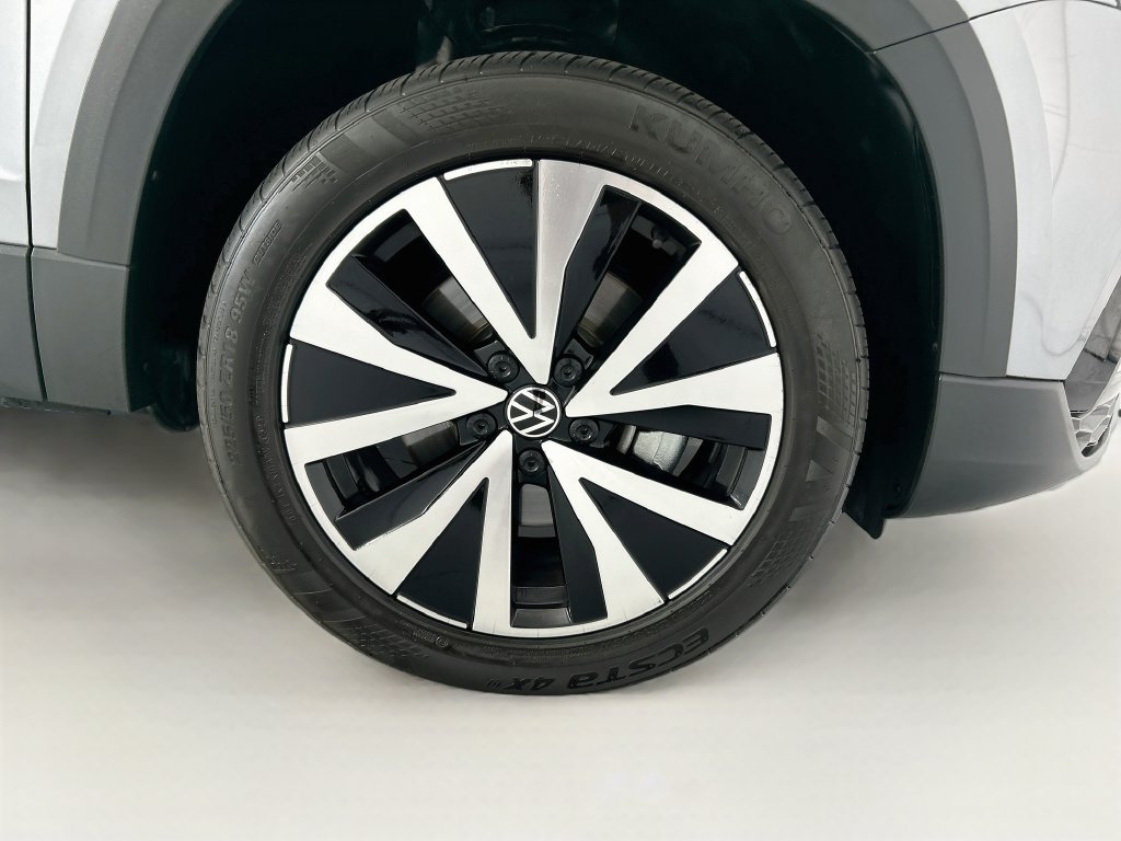 Used 2022 Volkswagen Taos SE FWD image 30