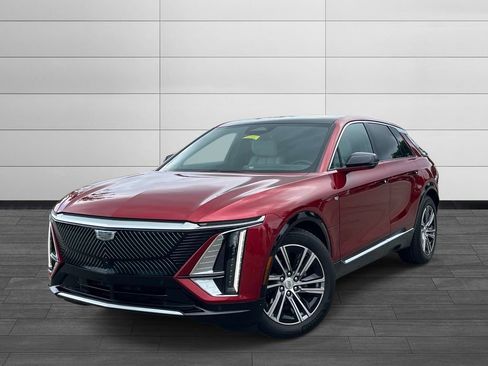 Certified 2024 Cadillac Lyriq Luxury RWD image 1