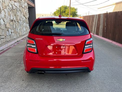 Used 2020 Chevrolet Sonic LT FWD image 5