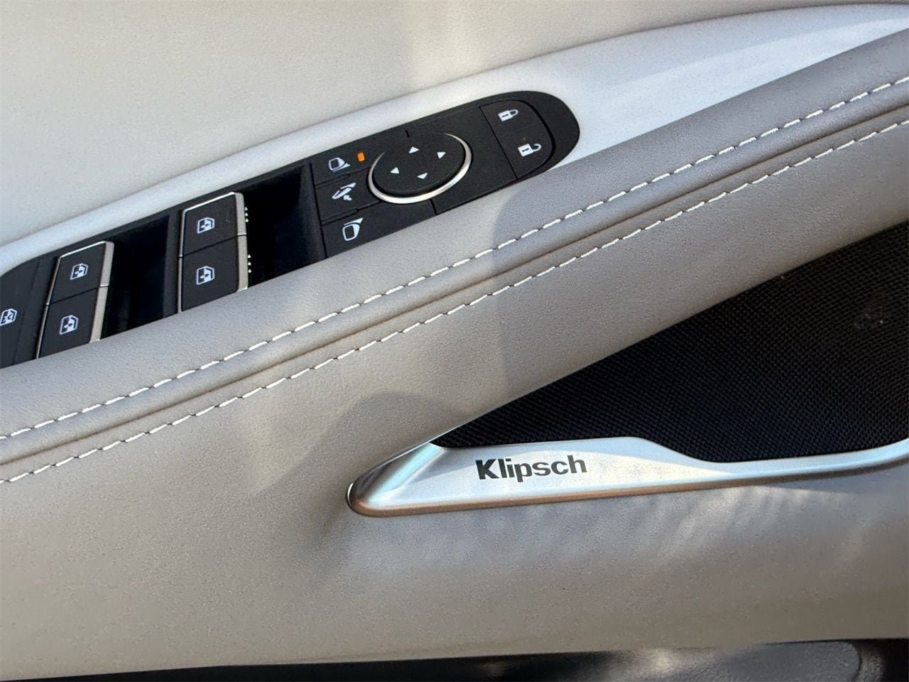 New 2026 INFINITI QX60 Luxe w/ Cargo Package FWD image 19