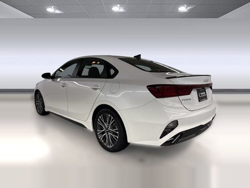 Used 2023 Kia Forte GT-Line FWD image 3