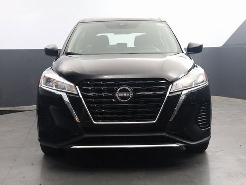 Certified 2024 Nissan Kicks S image 3