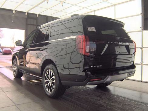 Used 2025 Ford Expedition Platinum image 5
