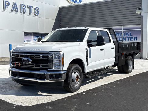New 2026 Ford F350 XL w/ XL Chrome Package RWD image 7