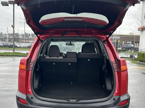 Used 2014 Toyota RAV4 XLE image 25