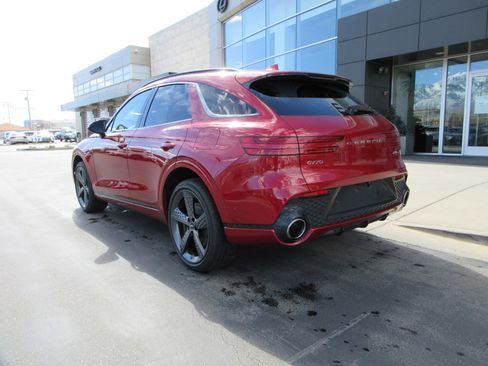 Used 2023 Genesis GV70 3.5T Sport w/ Sport Prestige Package image 5